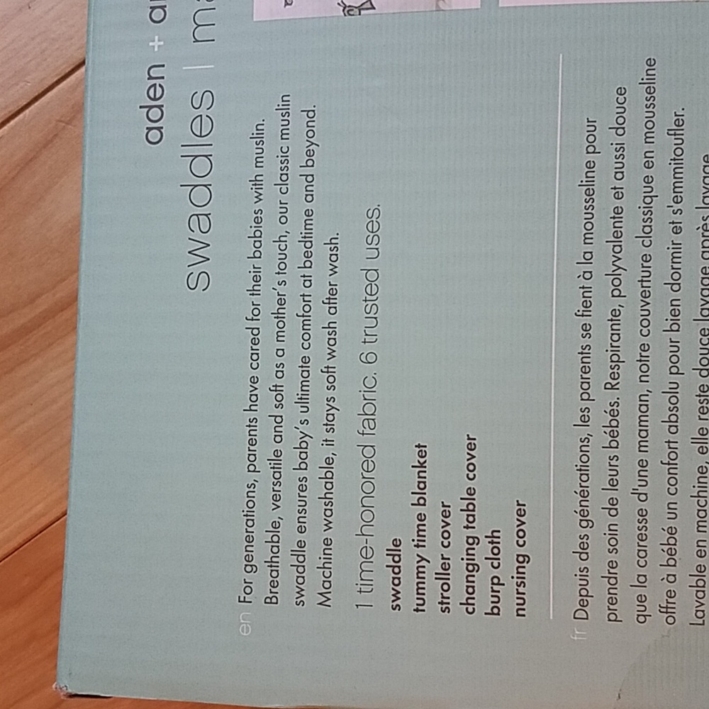Aden and Anais Trail Blooms Cotton muslin swaddles 4 Pack - Picture 3 of 4